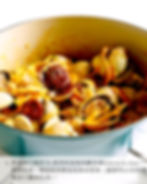 4. 然後加入蜆拌勻(我買的是紐西蘭急凍littleneck clam,無需吐沙,假如你的蜆是從街市買來,請預早2-3小時將蜆浸入鹽水吐沙)。