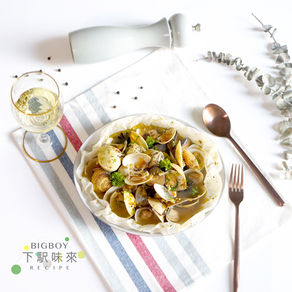 【法式紙包焗蜆】紙包焗比煮更鮮甜?Clams En Papillote in Butter & White Wine Sauce
