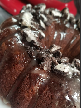Cookies and Creme Rum Cake