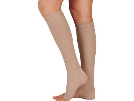 Compression Stockings 101 - How They Help Your Veins