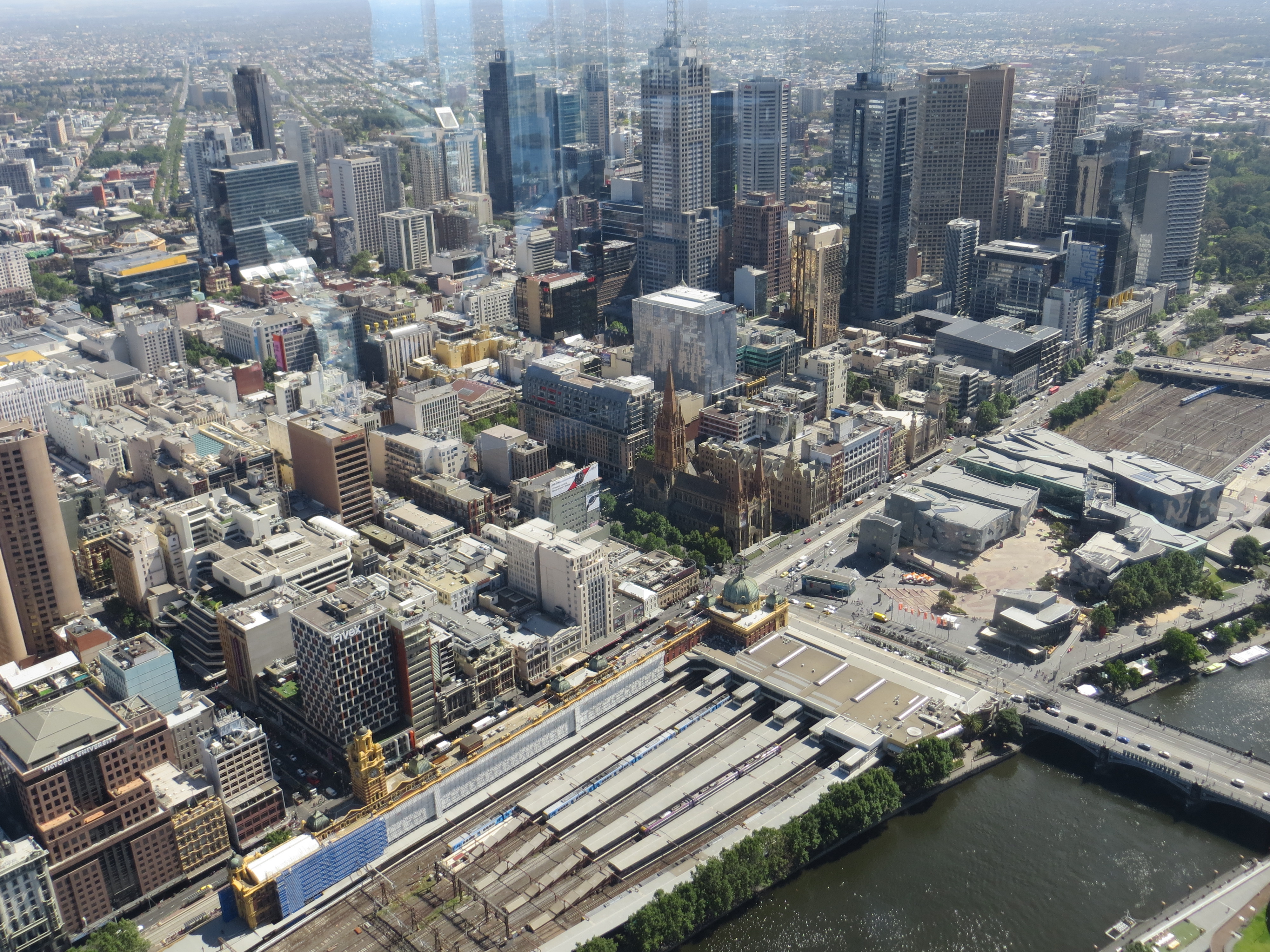 Melbourne Eureka tower 975 ft best w St Paul Cathedral center R 2016-12-18 064
