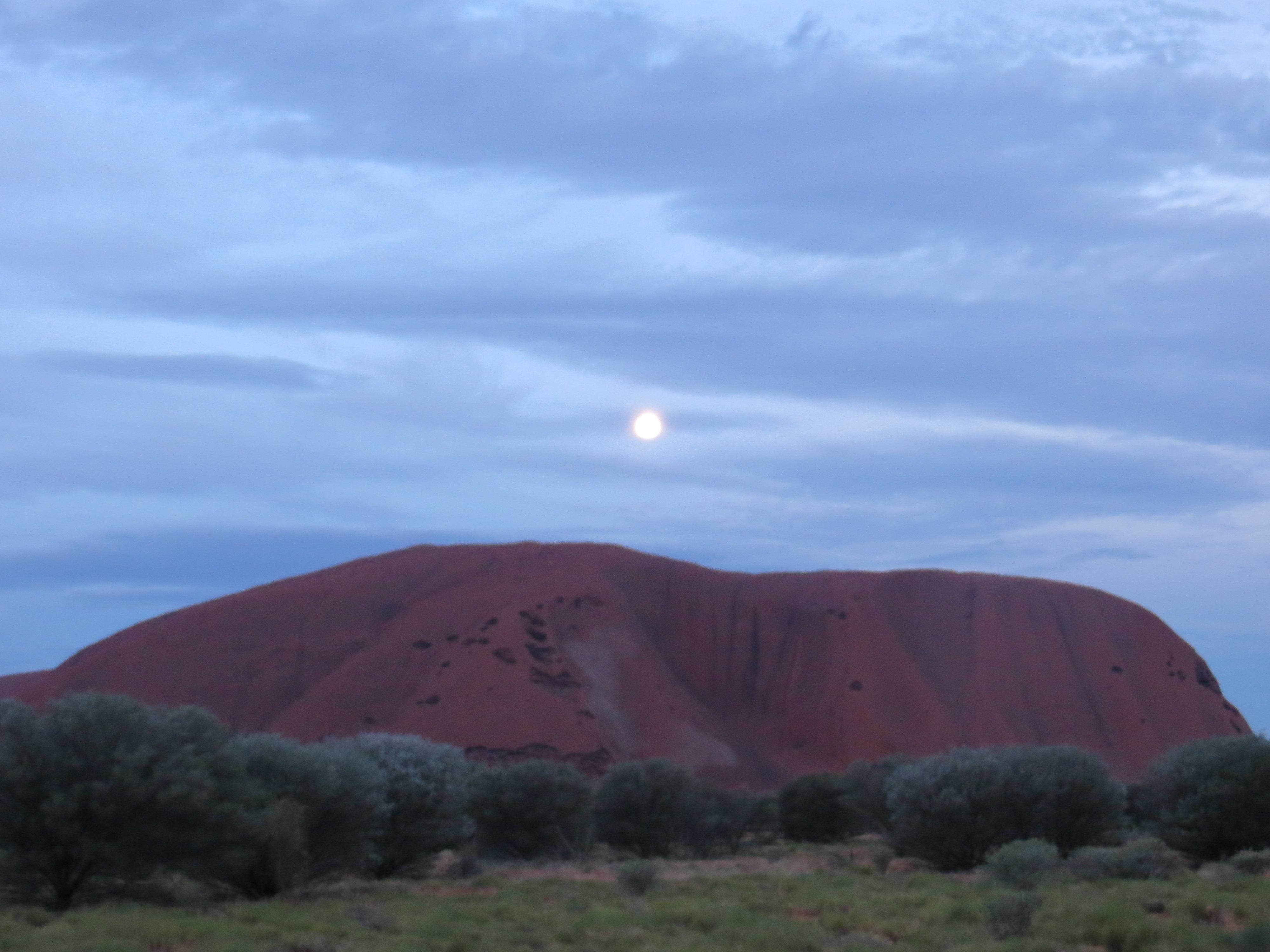 uluru best moon R2 2016-12-13 036