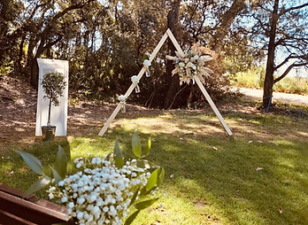 Décor de cérémonie sur la pelouse