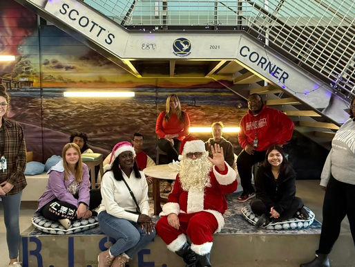 2 End The Stigma Brings Holiday Cheer to Chesterfield Recovery Academy Through Scott’s Corner