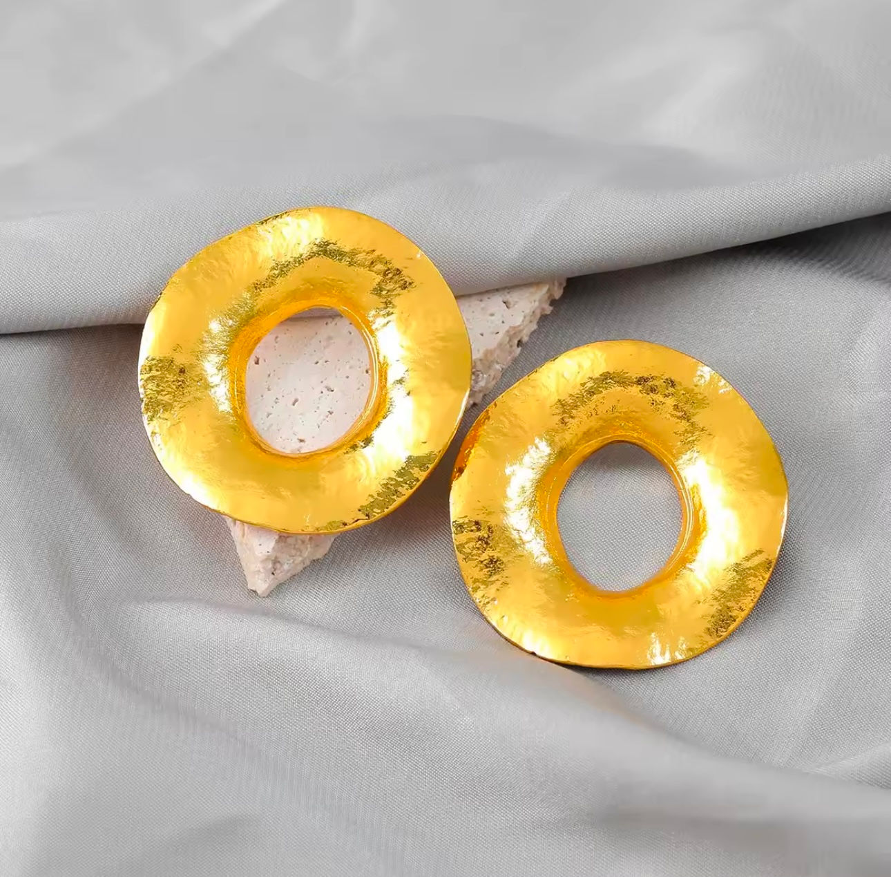  Ethereal Orbit - Gold earrings