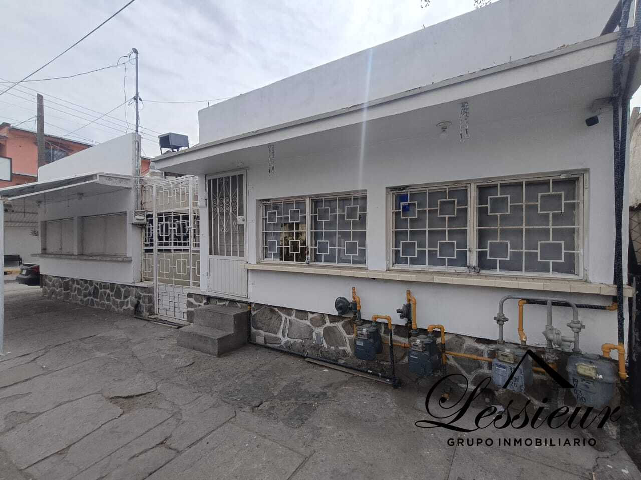 SE RENTA LOCAL UBICADO EN CARLOS VILLARREAL-B