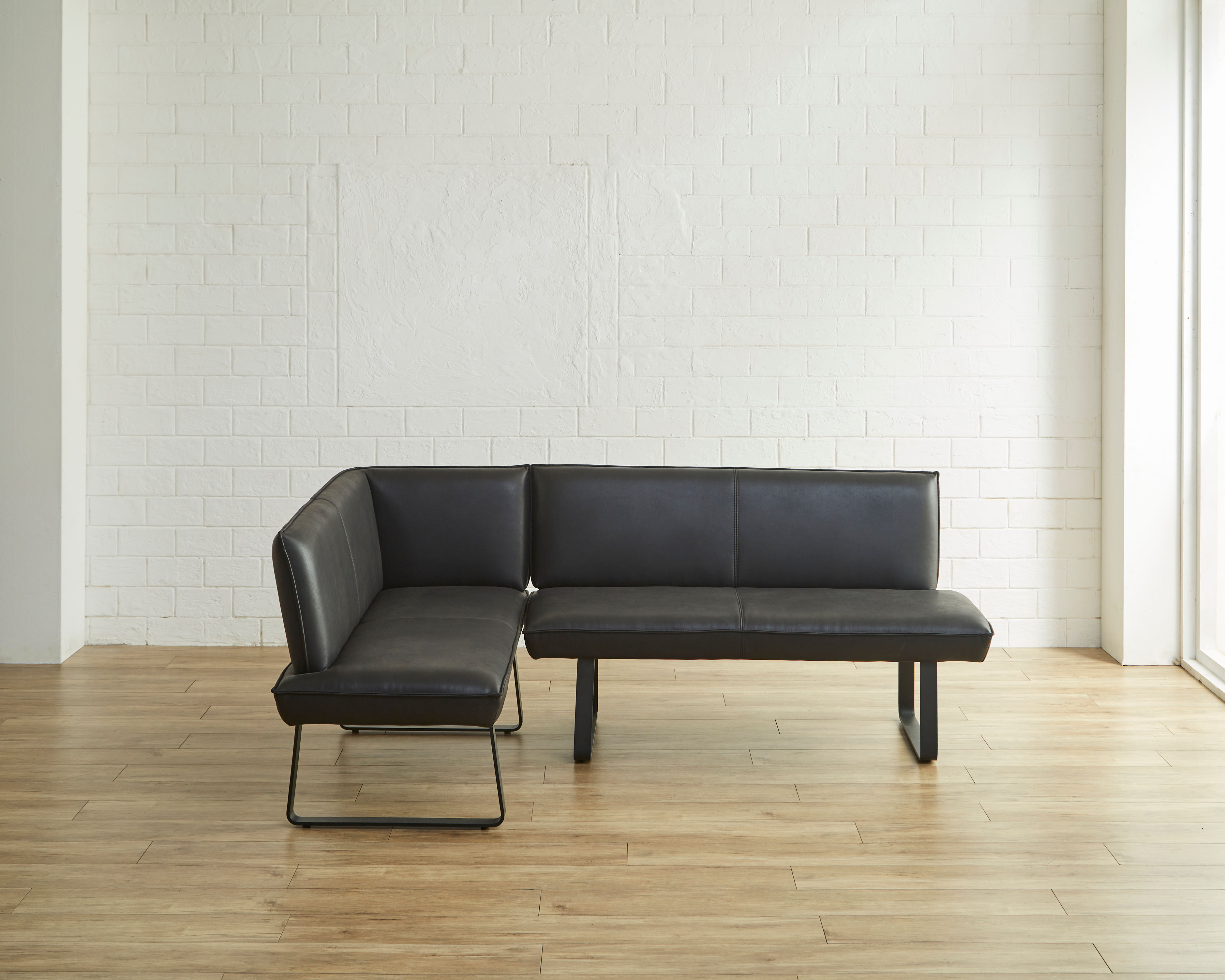 Magnus ソファ ソファー カウチソファ ブラック キャメル ファブリックレザー スチール