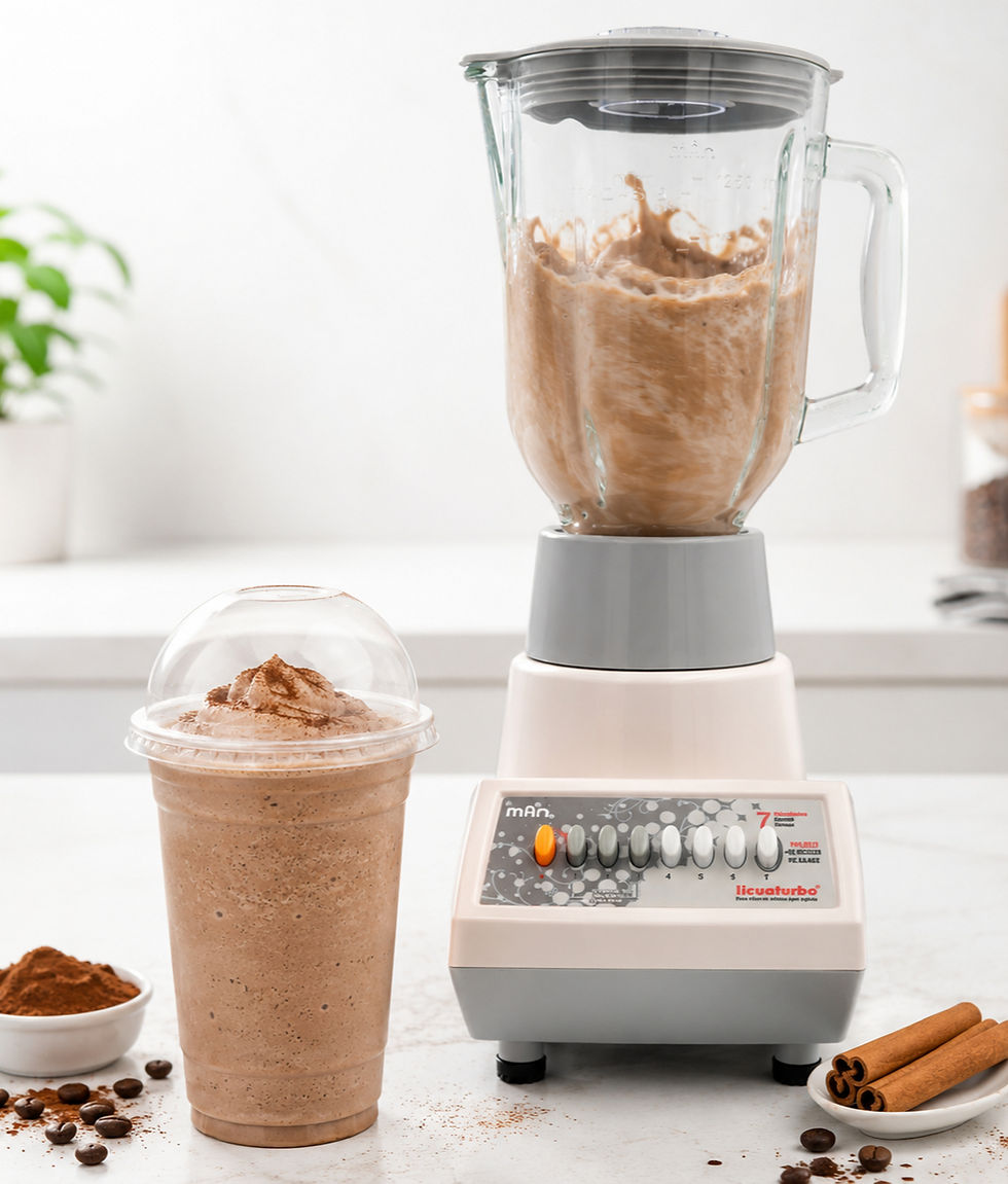 Frappé de café mocha saludable con textura cremosa preparado en licuadora MAN.