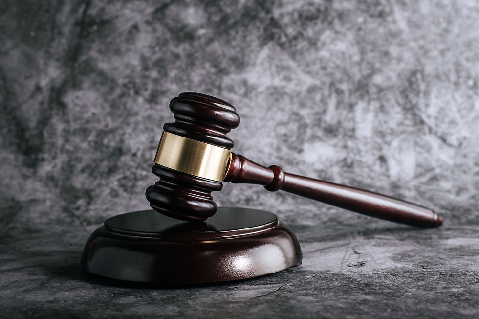 How Investors Compare Civil and Commercial Lawyers in Delhi