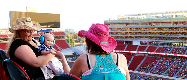 Brandy_Menefee_KC_Santa_Clara_34_–_Versi