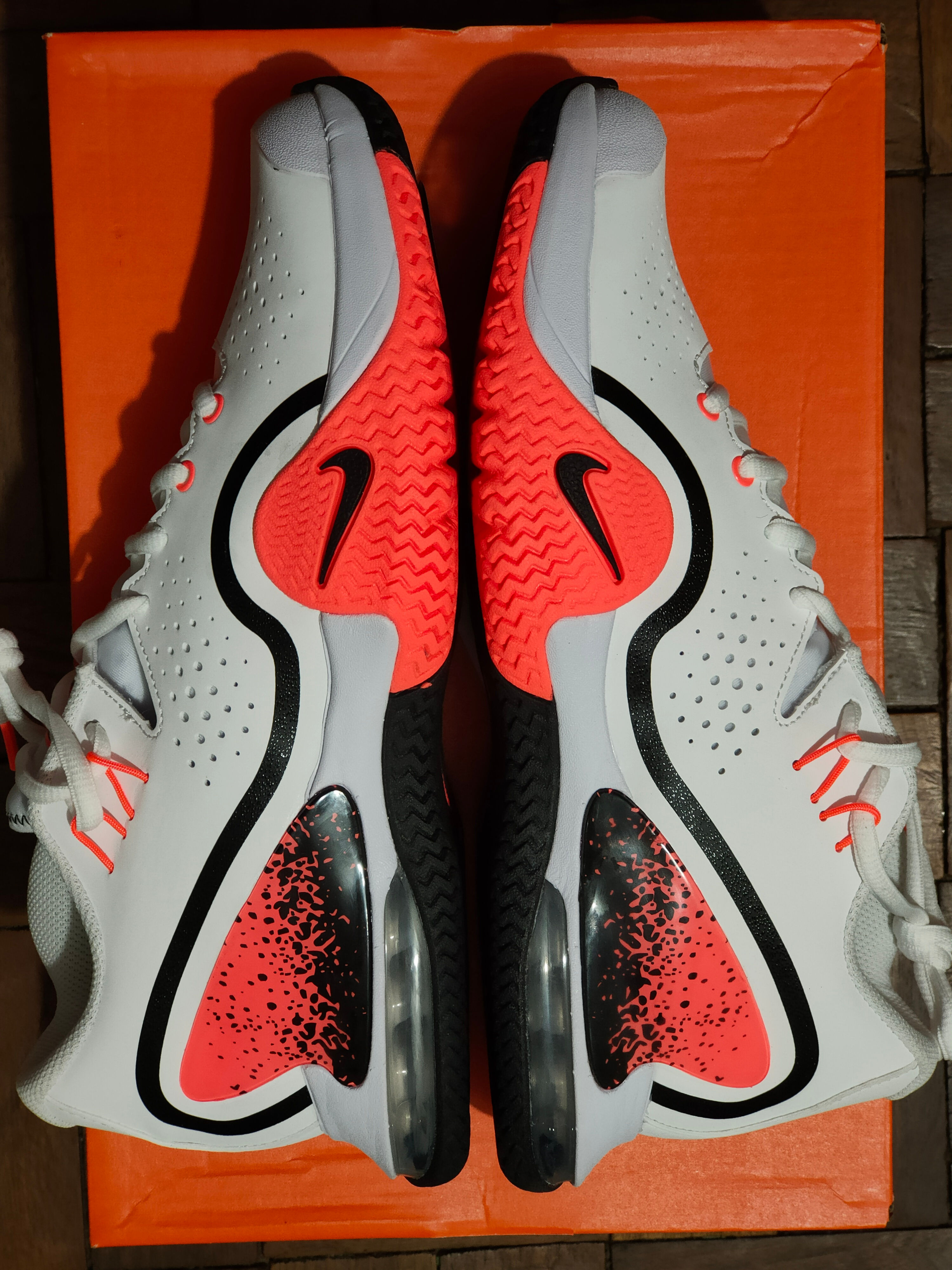 Nike Court Tech Challenge 20