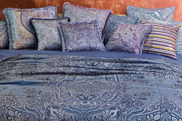 Подушки ETRO Home 