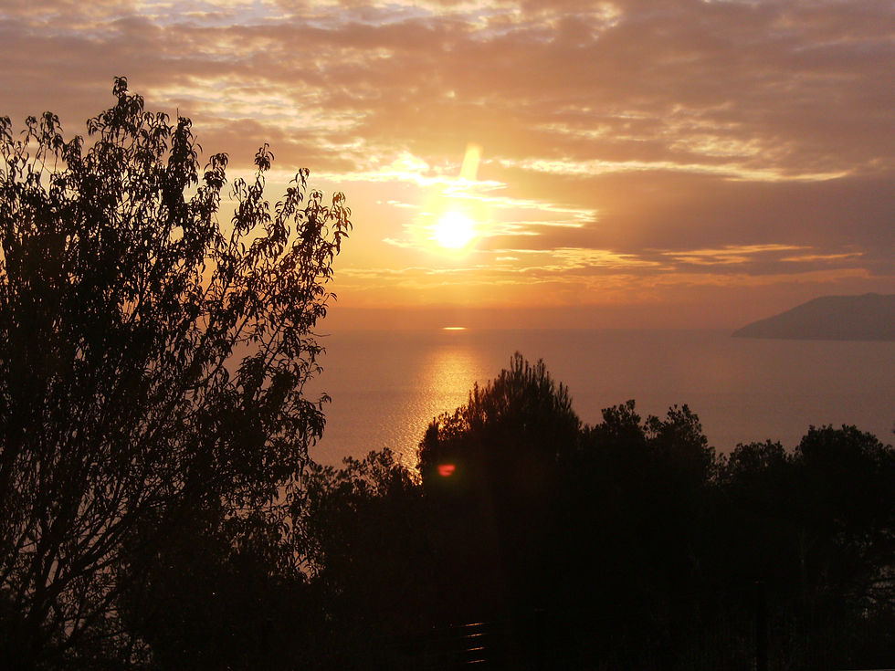 lever de soleil sur l'étang de Berre