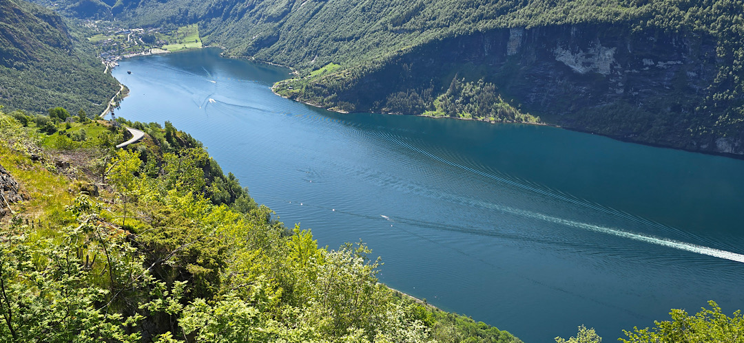 Vom Adlerhorst in Richtung Geiranger