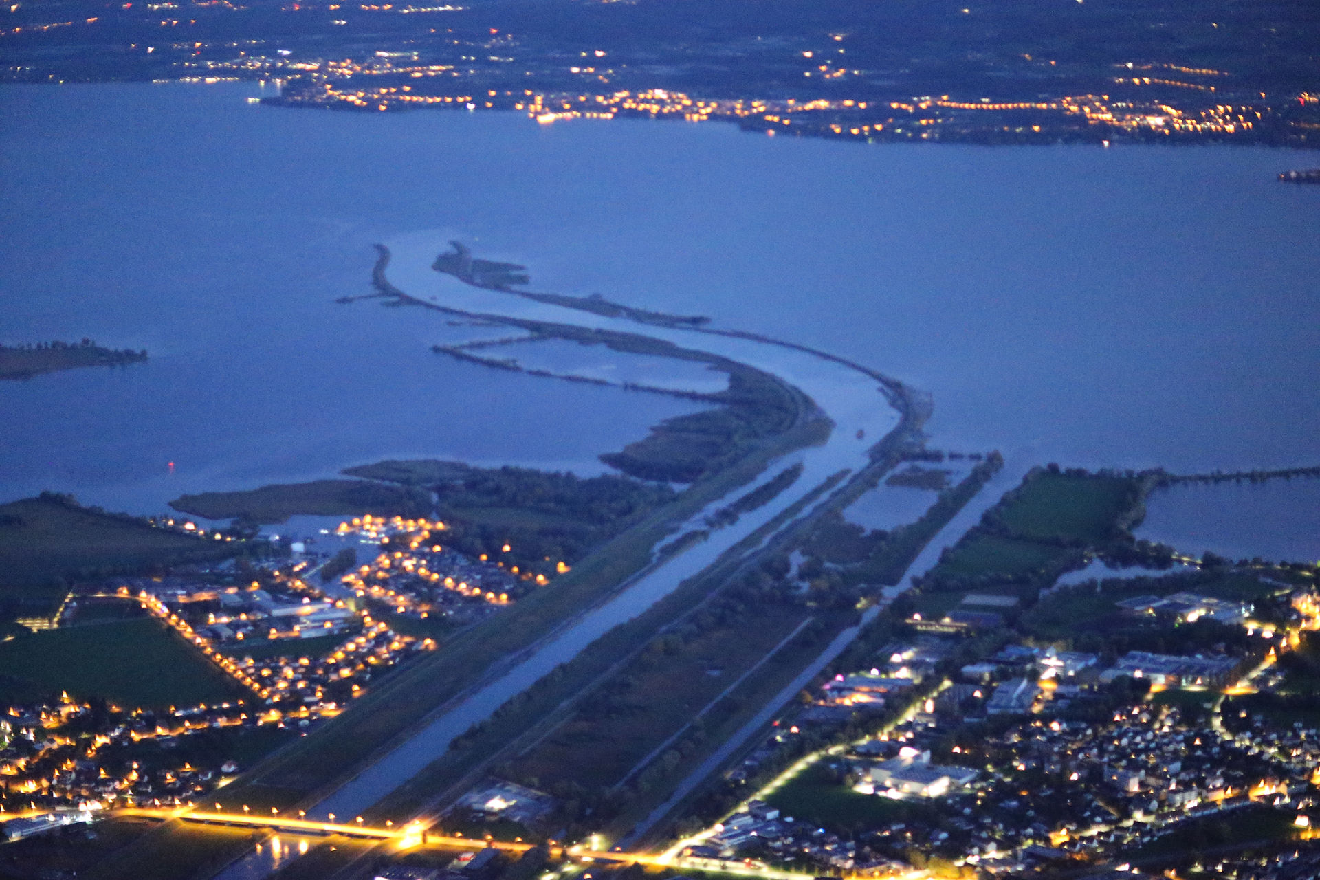 Rheinmündung in der Morgendämmerung