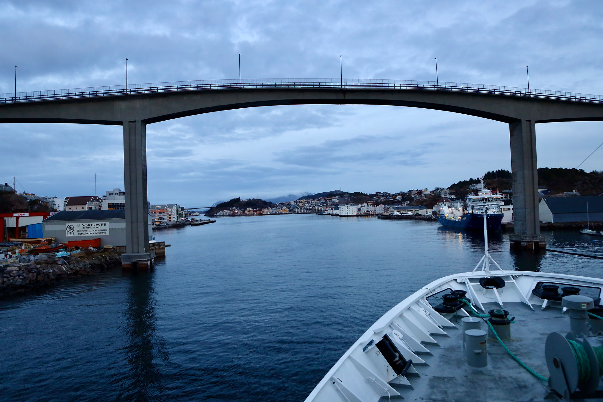 Eine der vier Brücken in Kristiansund