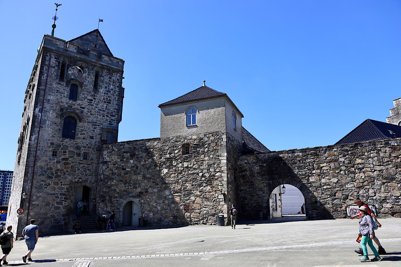 Vorplatz zum Rosenkrantzturm mit Eingang in die Kommandatur