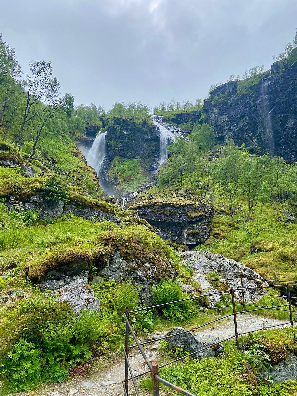 Jeder noch so kleine Wasserfall ist attraktiv