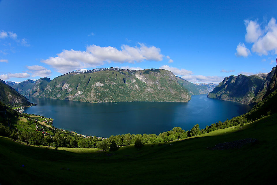 Hinaus in den Sognefjord