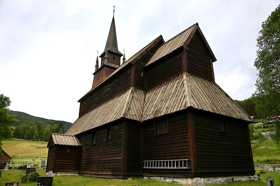Eine der wenigen Kirchen die als Witterungsschutz geteert wurden