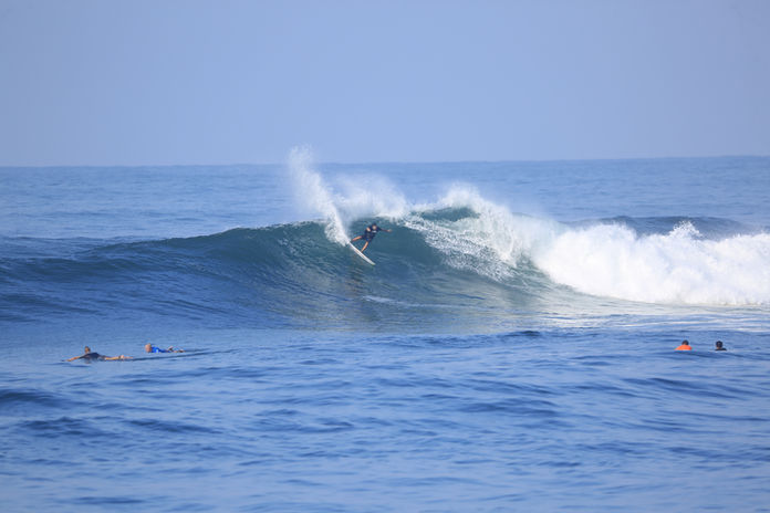 surfingelsunzal.JPG