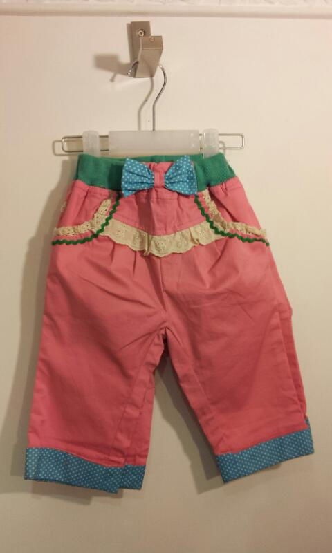 女童粉红短褲