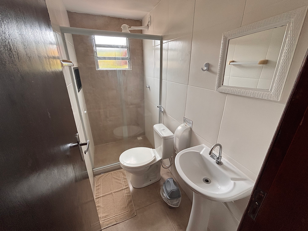 quarto-triplo-banheiro-1.HEIC