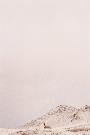 Hyesung Im
How to Disappear Completely series 1, 2020
Digital C-Print
29.7 x 42 cm