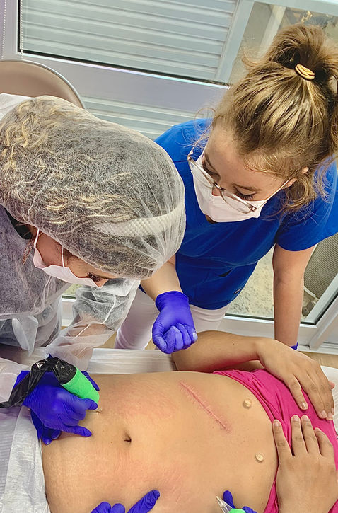 Advanced color Theory for Paramedical Tattoo training - The best Paramedical tattoo training, Leticia Marcelino exclusive Scar camouflage technique for perfect matching at Camo Academy Take your specialization in Paramedical tattoo known as Medical Camouflage tattoo training - Learn how to do Brazilian Camouflage tattoo with our Elite training. Learn ink chemistry for skin tone tattoo tones. Vip 1:1 trainings Advanced color theory for Every skin tone and undertone