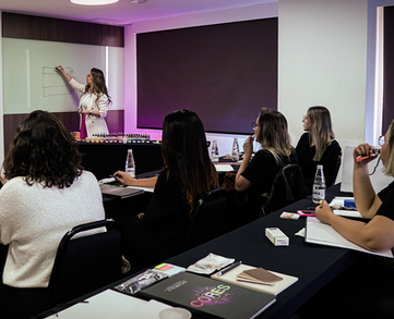 Elite Scar Camouflage Training - Paramedical Tattoo specialization for cover scar and stretch marks permanently. Work with confidence and achieve amazing results.
Exclusive technique Leticia Marcelino - Ink chemistry and advanced color theory for Medical Camouflage Tattoo to cover Scars, hide Stretch marks, vanish Vitiligo and skin marks