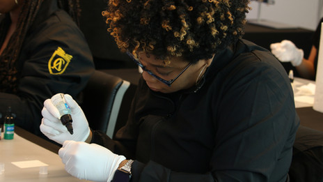 Elite Scar Camouflage Training - Paramedical Tattoo specialization for cover scar and stretch marks permanently. Work with confidence and achieve amazing results.
Exclusive technique Leticia Marcelino - Ink chemistry and advanced color theory for Medical Camouflage Tattoo