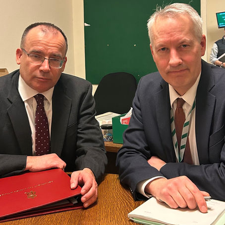 Gideon Amos meets Minister on Wellington Post Office