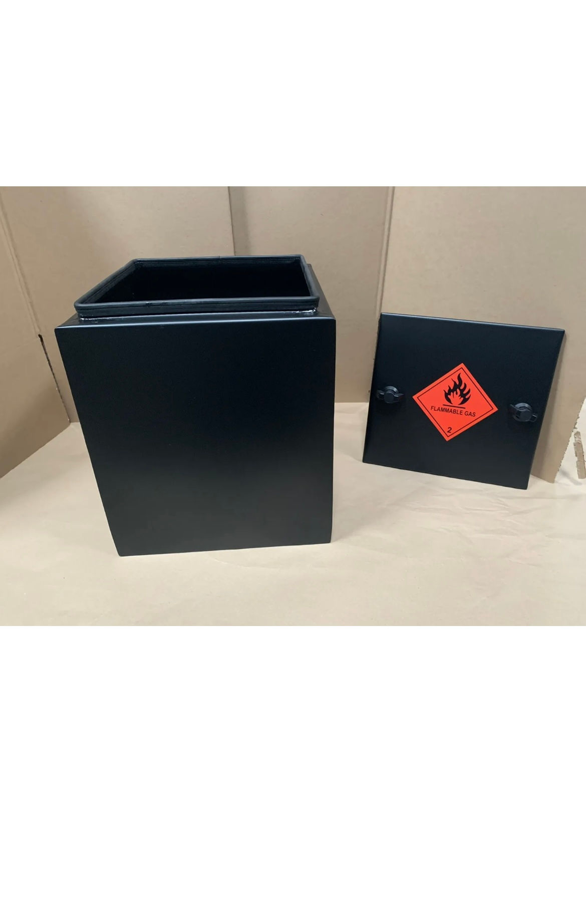 907 Campingaz Top loading safety locker