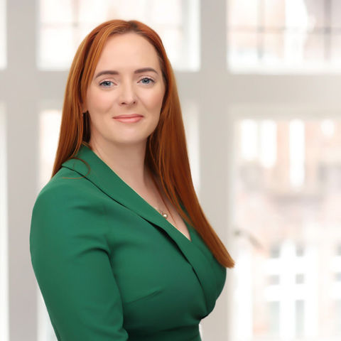 Corrina McElduff is a visionary leader and accomplished optometrist, currently serving as the Director of Professional Affairs at Ocumetra.