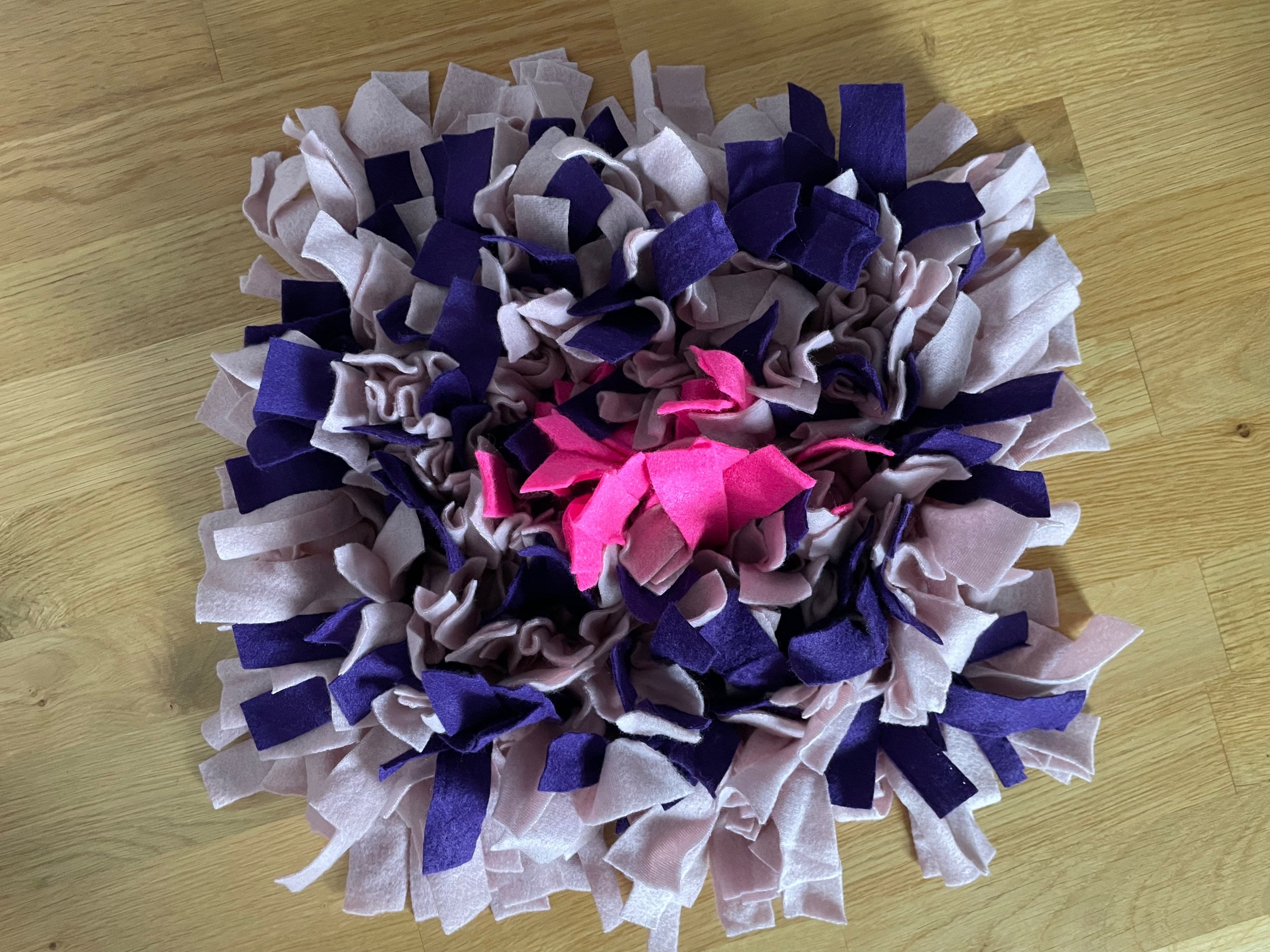 Schnüffelteppich rosa / violette