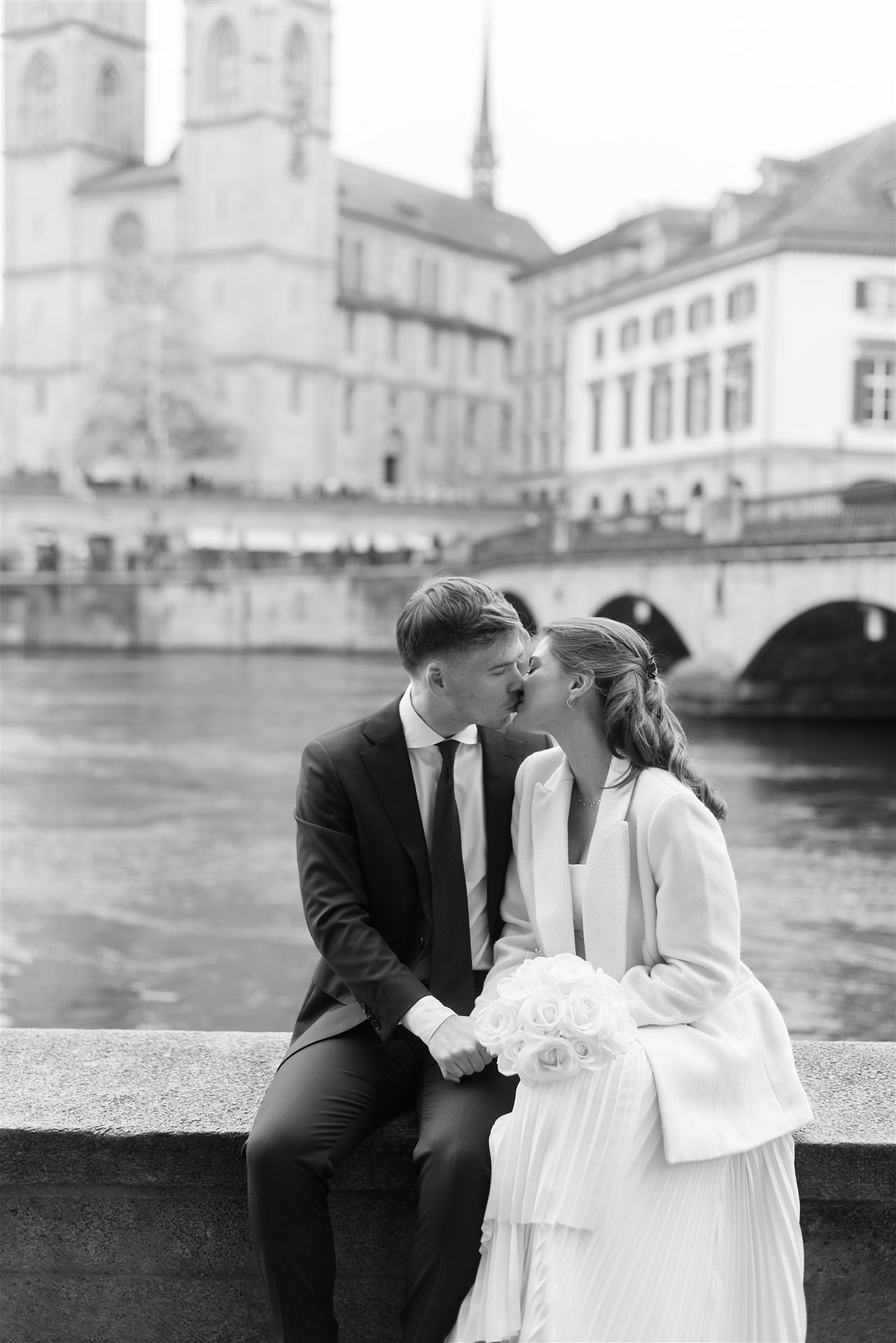 Zurich civil wedding bride and groom 