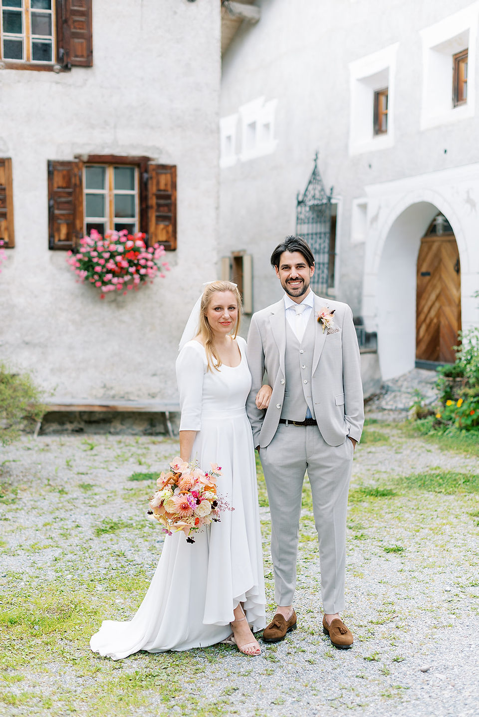 Kurhaus Bergün wedding photography bride and groom