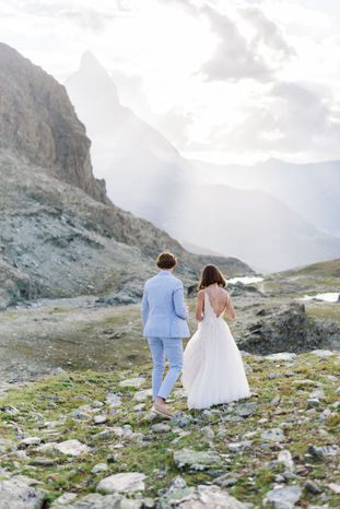 golden hour in Zermatt, Switzerland with bride and groom at elopement
