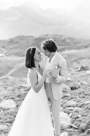 golden hour in Zermatt, Switzerland with bride and groom at elopement