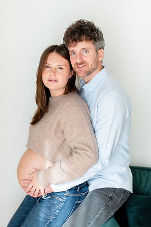 Switzerland maternity photographer