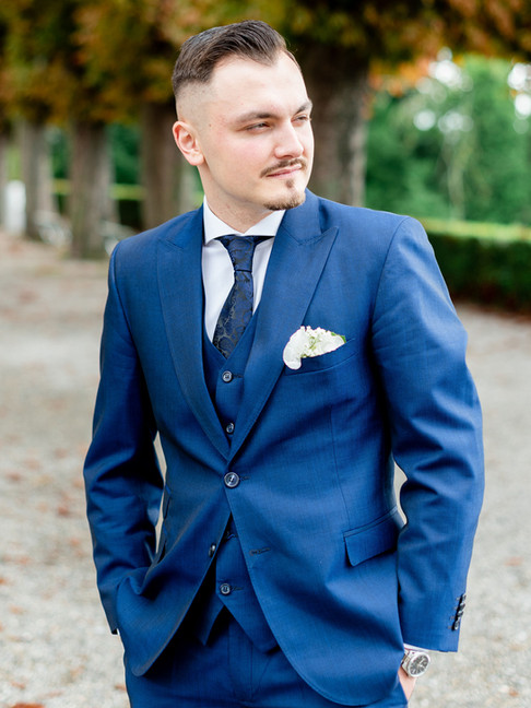 fall inspired civil wedding in zurich Switzerland hotel sonnenberg