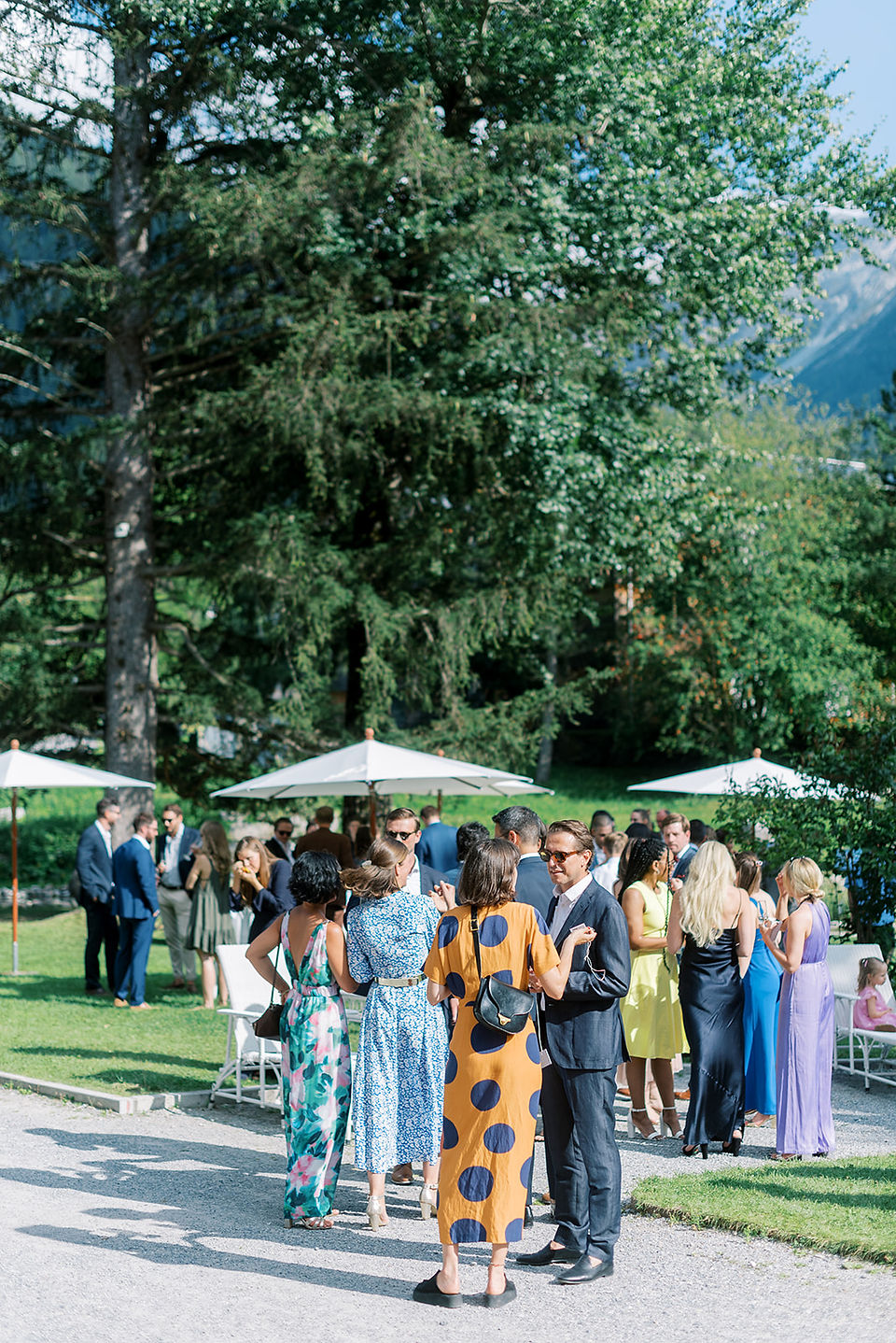 Kurhaus Bergün wedding photography apero