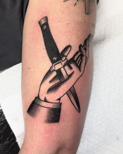 4E5B6334-D4AC-4D39-AD58-9E6EDC9C5398