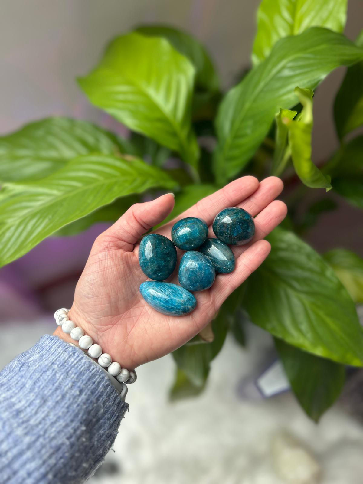 Apatite bleue roulée - Communication