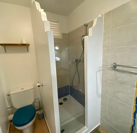2000_67668ca3668f0.webp
