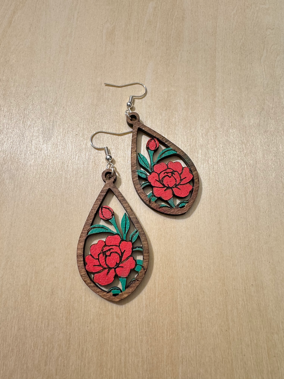 Thumbnail: Red Bloom – Floral Wooden Earrings 