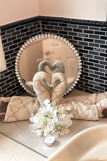 Swan towel fold