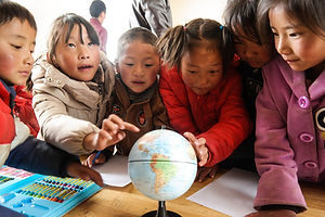 32546923_1057577357728934_85010840494968