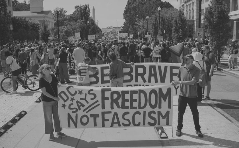 85612968007-protests-trump-dc-police-federal-takeover-01_edited.jpg