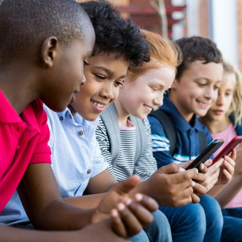 kids with their phone